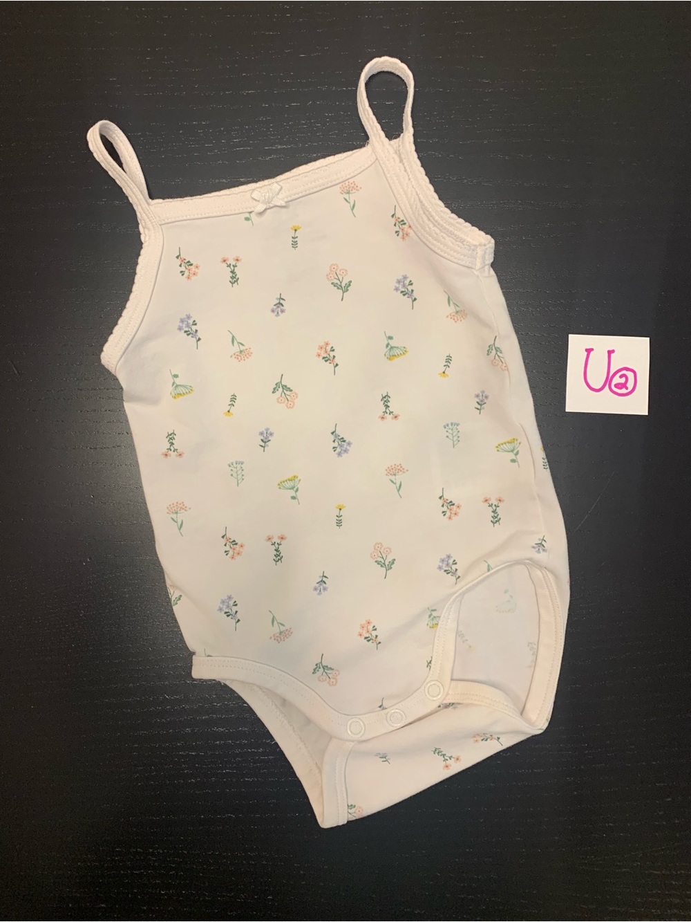 โญ๏ธ2/$5.00โญ๏ธ H&M 4-6m Floral Tank Onesie